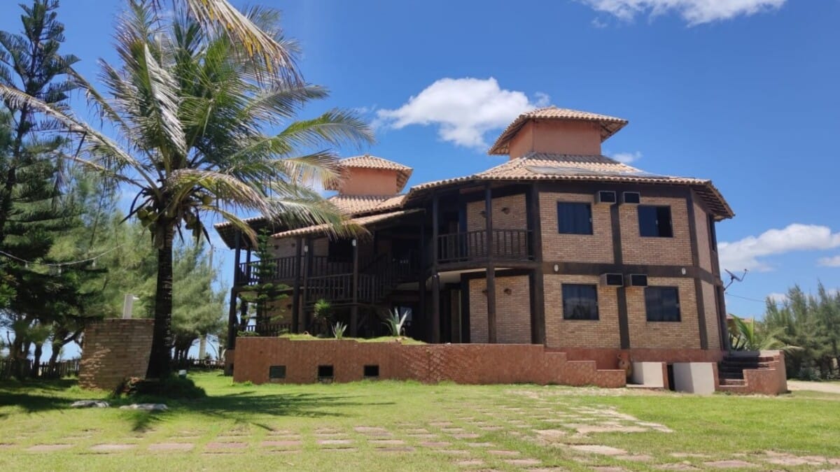 Casa na praia frente ao mar (5)